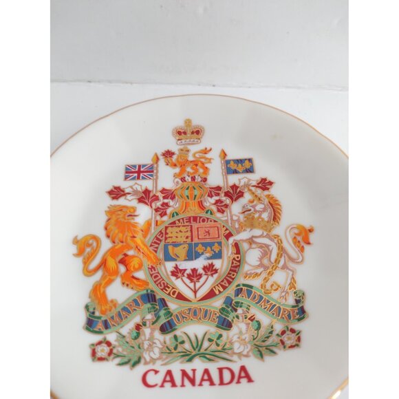 Banawee Bone China Gold Rim Cup & Saucer "Canadian Coat of Arms" - Picture 10 of 16